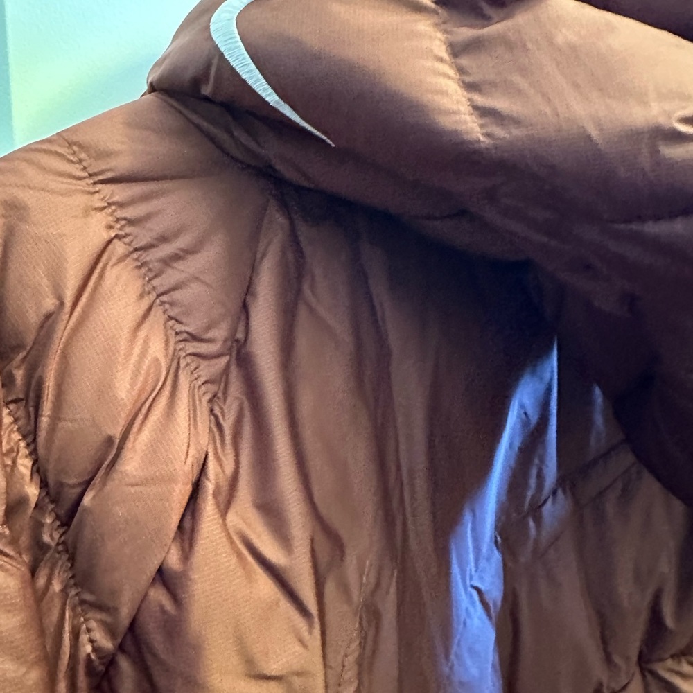 Nike Women's Brown Puffer Jacket BNWT - Picture 10 of 13